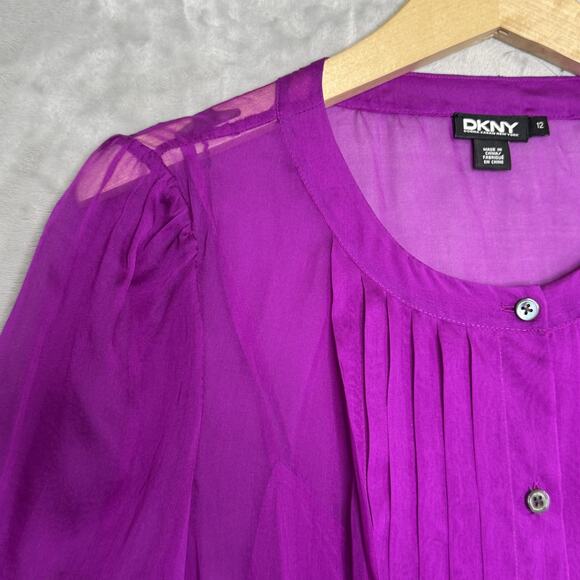DKNY Blouse Womens Size 12 Purple 100% Silk Sheer Pleated Button Front Top - Picture 4 of 15